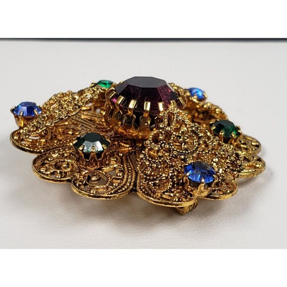 Czechoslovakia (CZECH) Gold Tone Filigree Glass Red, Green & Blue Stones Brooch - Picture 14 of 16